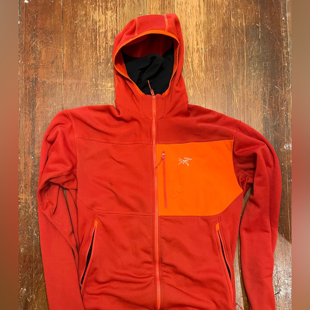 XL Orange Arc’teryx Fortrez Hoodie